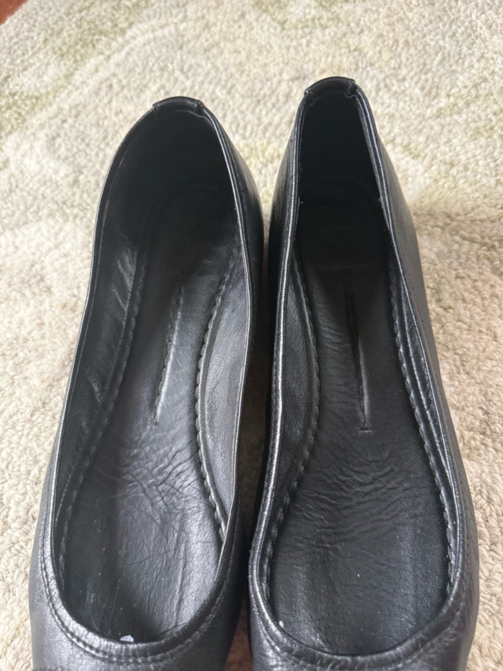 Frye Alicia Black Pointed Toe Leather Flats - Picture 8 of 8